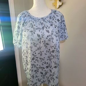 Premise Woman's Top XL